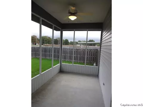 2425 Shabbona Dr, Springfield, IL 62702 photo 23