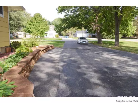 213 Circle Dr, Springfield, IL 62703 photo 13