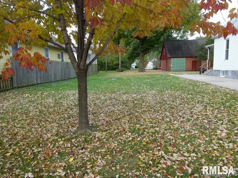 1727 S 09th St, Springfield, IL 62703 photo 3