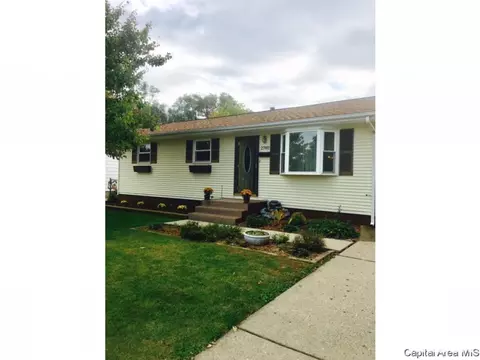2740 Selkirk Rd, Springfield, IL 62702 photo 1