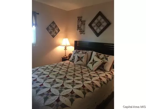 2740 Selkirk Rd, Springfield, IL 62702 photo 17