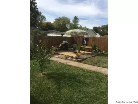 2740 Selkirk Rd, Springfield, IL 62702 photo 3