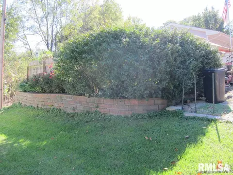 201 Sangamon Ave, Springfield, IL 62702 photo 14