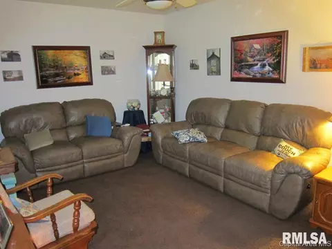 201 Sangamon Ave, Springfield, IL 62702 photo 6