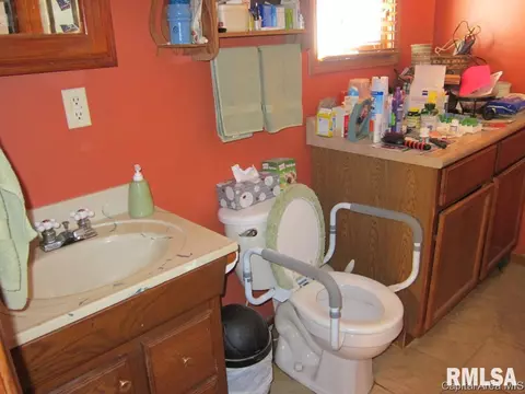 201 Sangamon Ave, Springfield, IL 62702 photo 7