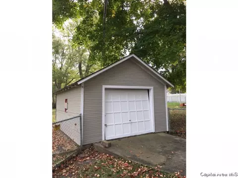 902 Feldkamp, Springfield, IL 62704 photo 3