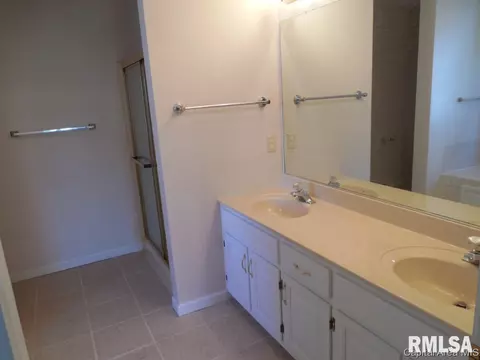 8220 Hunt, Springfield, IL 62712 photo 9