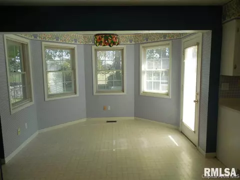 8220 Hunt, Springfield, IL 62712 photo 4