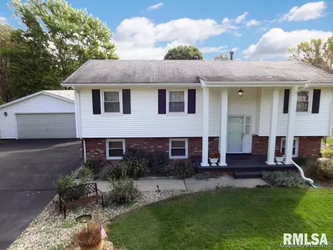 18 Illmo Dr, Springfield, IL 62711 photo 5