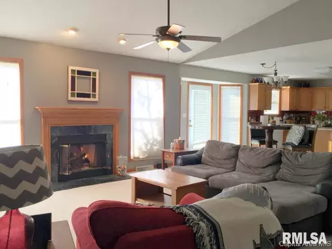 2454 Glencoe, Springfield, IL 62704 photo 3