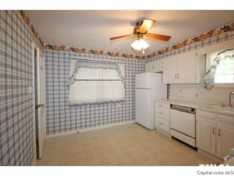 2009 N 6th St, Springfield, IL 62702 photo 9