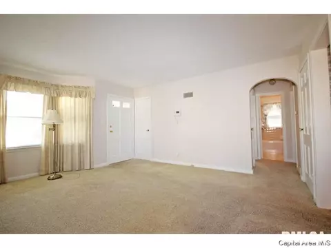 2009 N 6th St, Springfield, IL 62702 photo 6