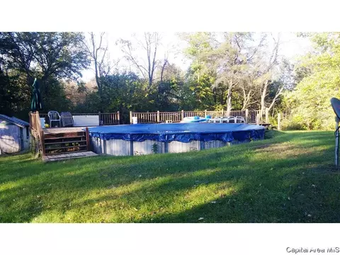 1428 Berwick Rd, Berwick, IL 61417 photo 11