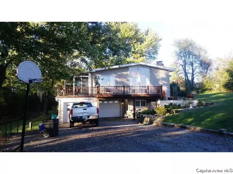 1428 Berwick Rd, Berwick, IL 61417 photo 9