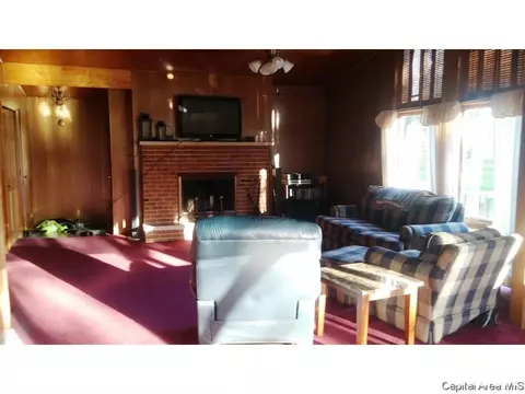 1428 Berwick Rd, Berwick, IL 61417 photo 15