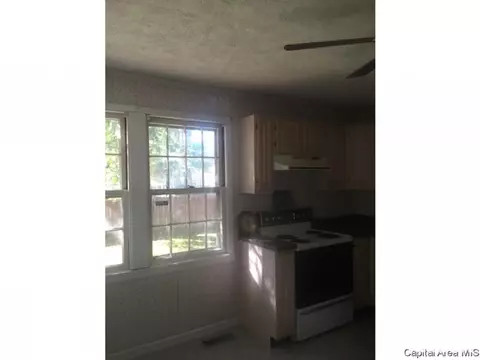 3018 E Linden Ave, Springfield, IL 62702 photo 8