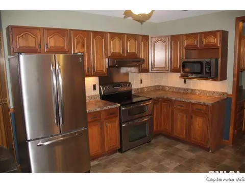 109 N State, Springfield, IL 62702 photo 9