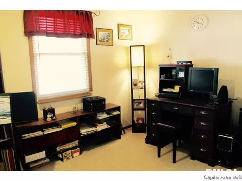 309 E Sangamon Ave, Springfield, IL 62702 photo 11