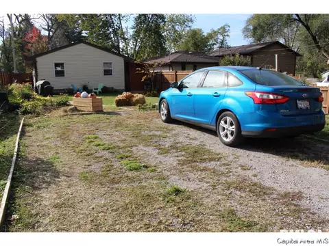 309 E Sangamon Ave, Springfield, IL 62702 photo 23