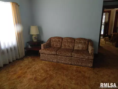 1725 Moffat, Springfield, IL 62702 photo 5