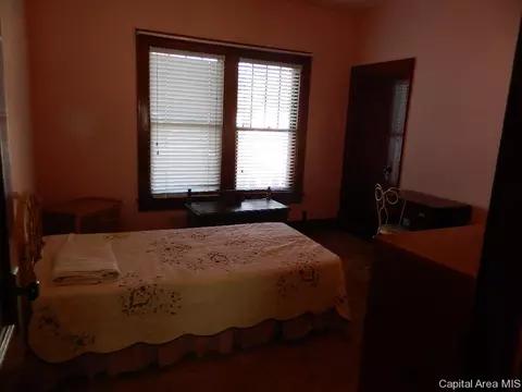 1725 Moffat, Springfield, IL 62702 photo 6