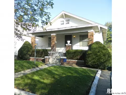 1725 Moffat, Springfield, IL 62702 photo 1