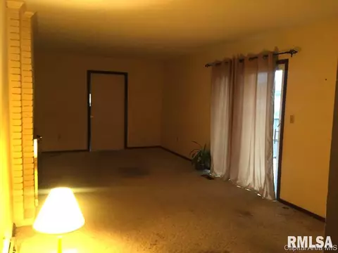 2356 Grinnell, Springfield, IL 62704 photo 5