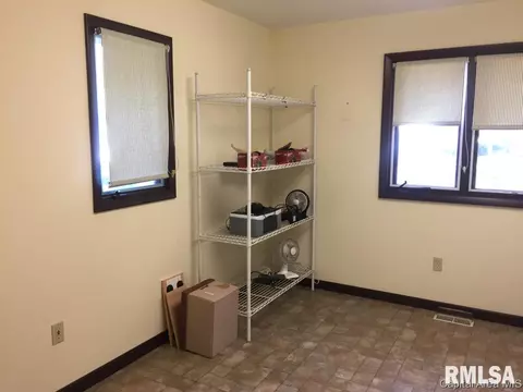 2356 Grinnell, Springfield, IL 62704 photo 13