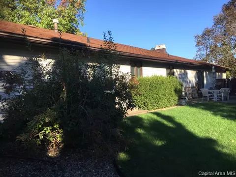 2356 Grinnell, Springfield, IL 62704 photo 3