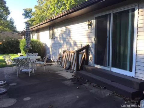 2356 Grinnell, Springfield, IL 62704 photo 4