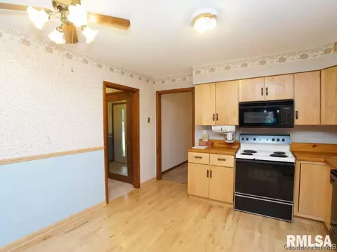 119 Pebble Bch, Springfield, IL 62704 photo 2