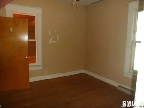 554 W Elliott, Springfield, IL 62702 photo 2