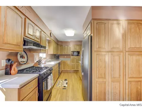 201 Whitefield Rd, Springfield, IL 62704 photo 9
