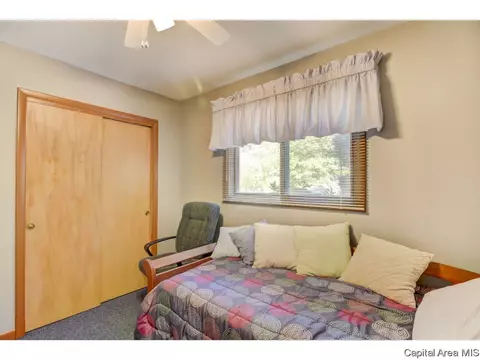 201 Whitefield Rd, Springfield, IL 62704 photo 23
