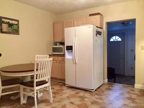 2551 Yale Blvd, Springfield, IL 62703 photo 8