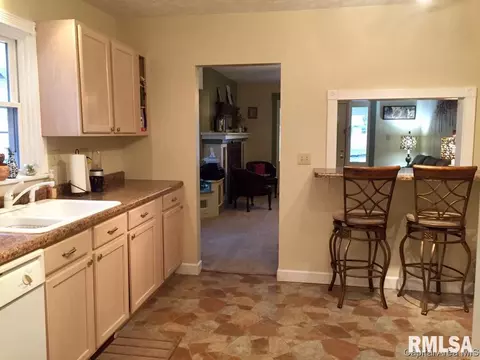 2551 Yale Blvd, Springfield, IL 62703 photo 10