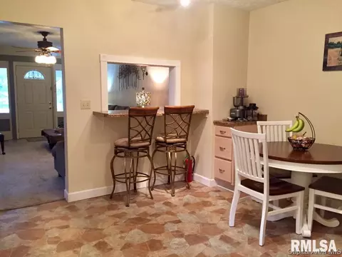2551 Yale Blvd, Springfield, IL 62703 photo 11