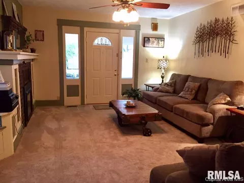 2551 Yale Blvd, Springfield, IL 62703 photo 6