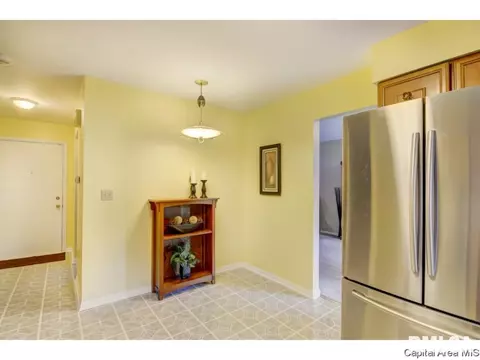 2204 Keokuk Rd, Springfield, IL 62702 photo 5