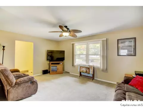 2204 Keokuk Rd, Springfield, IL 62702 photo 9