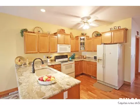 2717 Killarney Dr, Springfield, IL 62711 photo 10