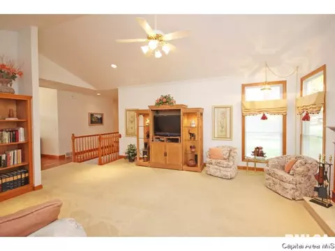 2717 Killarney Dr, Springfield, IL 62711 photo 6