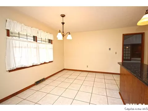 10 Brighton Rd, Springfield, IL 62702 photo 11