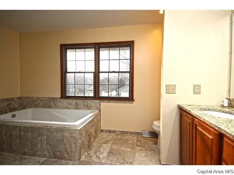 10 Brighton Rd, Springfield, IL 62702 photo 19