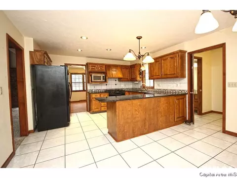 10 Brighton Rd, Springfield, IL 62702 photo 10
