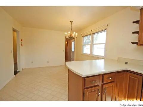32 Scarlet, Springfield, IL 62704 photo 8