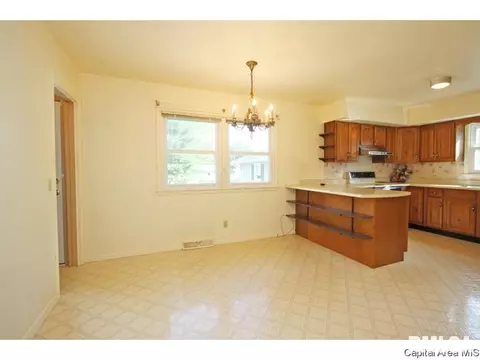 32 Scarlet, Springfield, IL 62704 photo 5