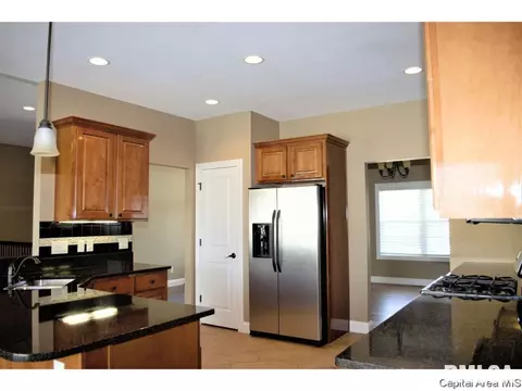 2705 Centennial Dr, Springfield, IL 62711 photo 16