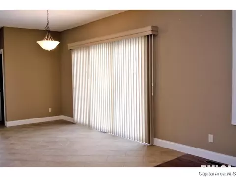 2705 Centennial Dr, Springfield, IL 62711 photo 17
