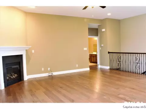2705 Centennial Dr, Springfield, IL 62711 photo 10